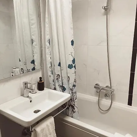 Urban Temple アパート