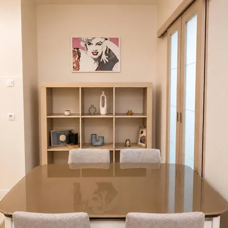Appartement Urban Temple Near Cathedral Free Parking